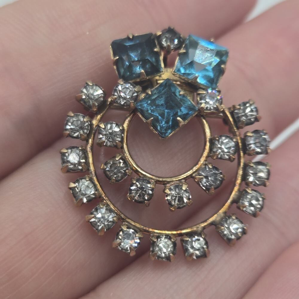 Vintage 1940s Signed P&F 12K GF Blue Glass Rhinestone Brooch Pin Pendant